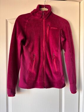 Patagonia R2 Pink Full Zip Fleece Jacket women’s small hiking outdoor